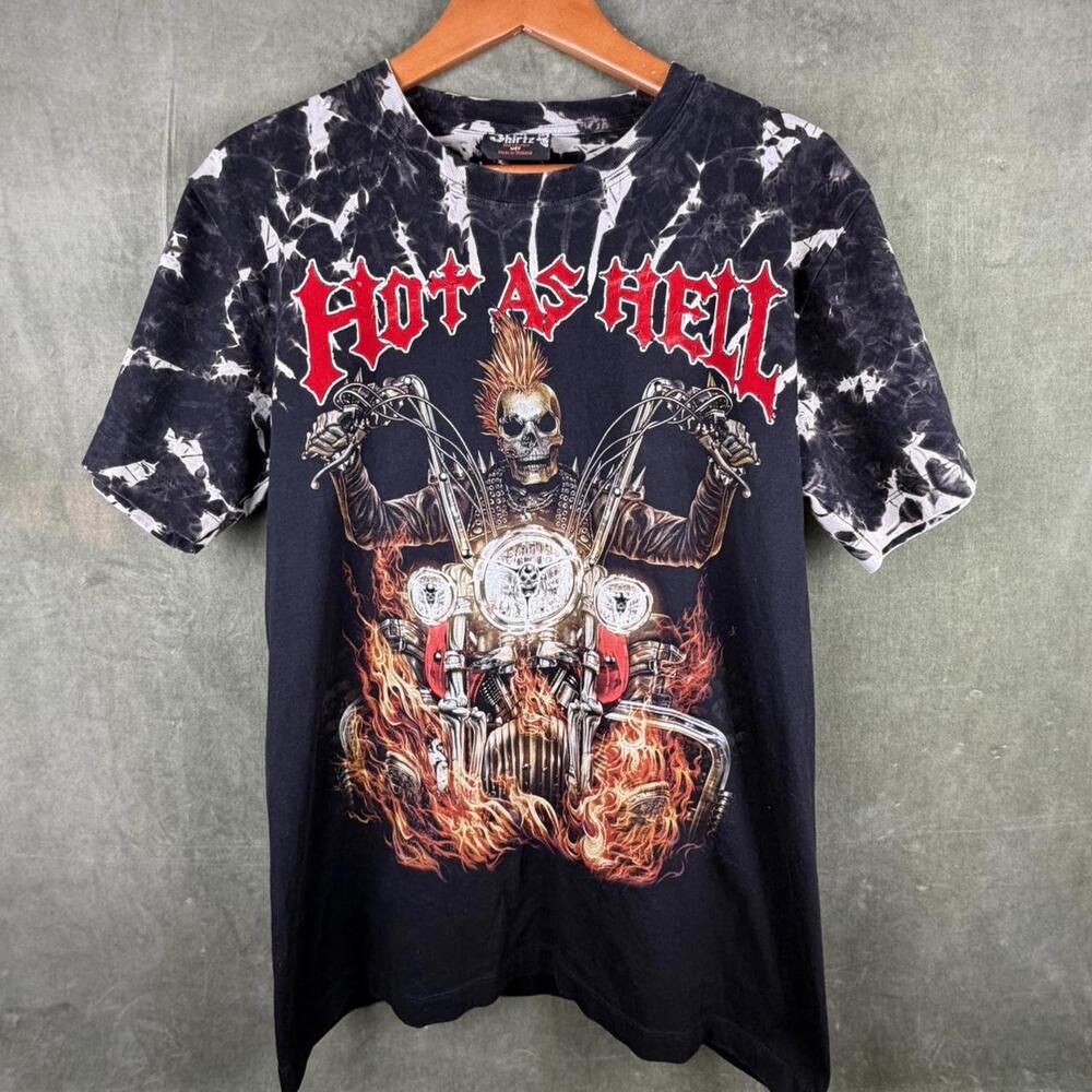 Skull shirtz “Hot as Hell” super sick motorcycle Tee shirt w/ silver pins  🔥🔥